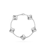 Flower bracelet