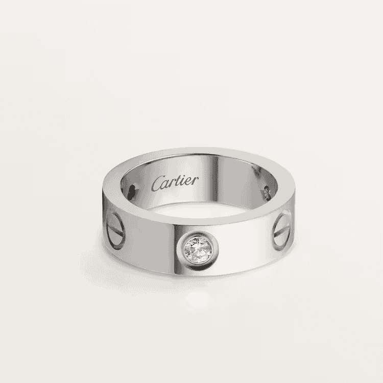 Round white gold ring & 3 diamonds